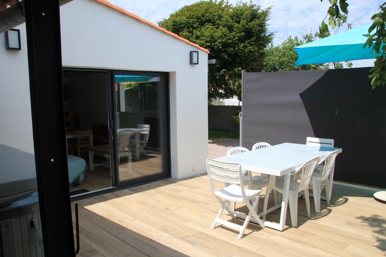 Maison Ti Havre Avec Jardin Prive Dans Village De Pecheurs A Brem Sur Mer ! Luaran gambar